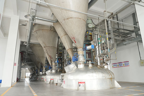 生産リアクター